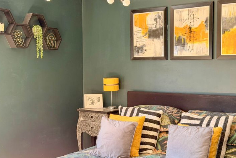 De Havilland Gardens, Bury, PE2637