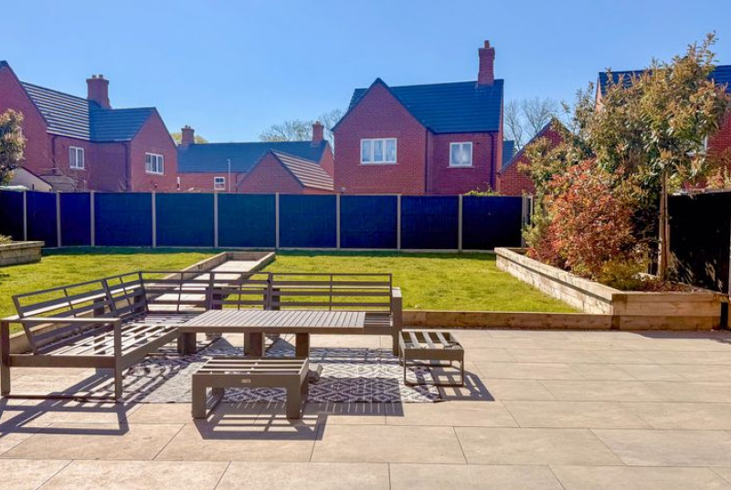 De Havilland Gardens, Bury, PE2652