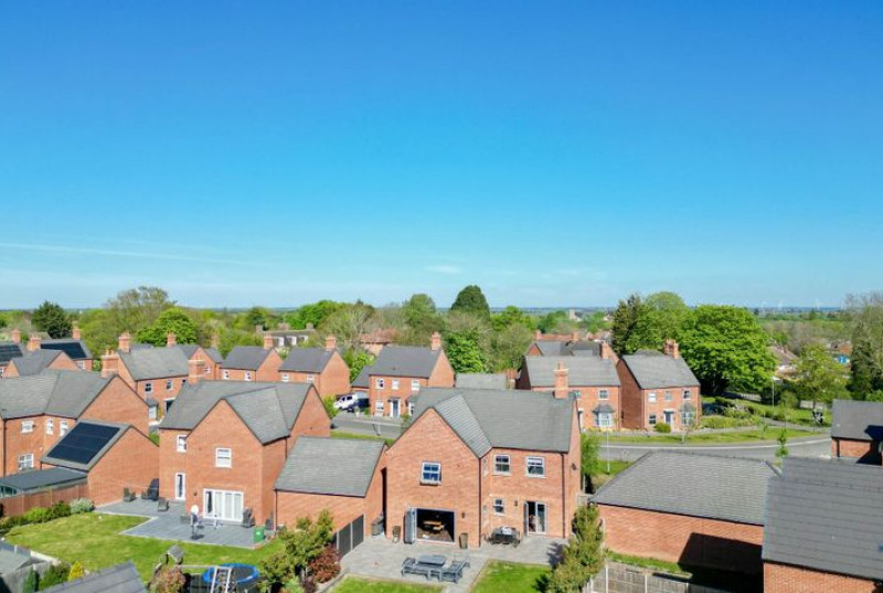 De Havilland Gardens, Bury, PE2661