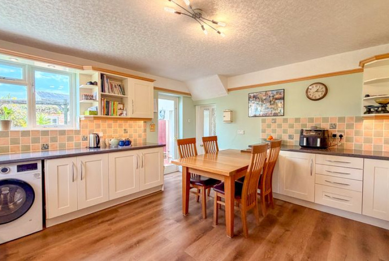 High Street, Warboys, PE2815