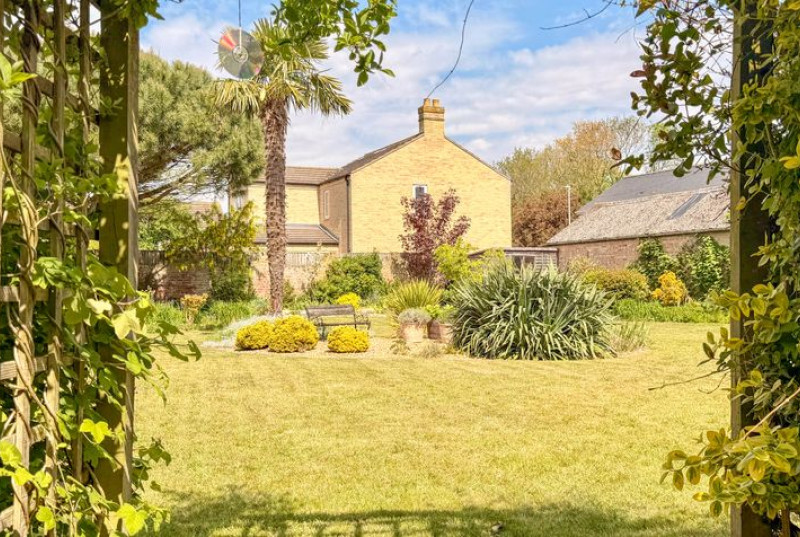 High Street, Warboys, PE2839