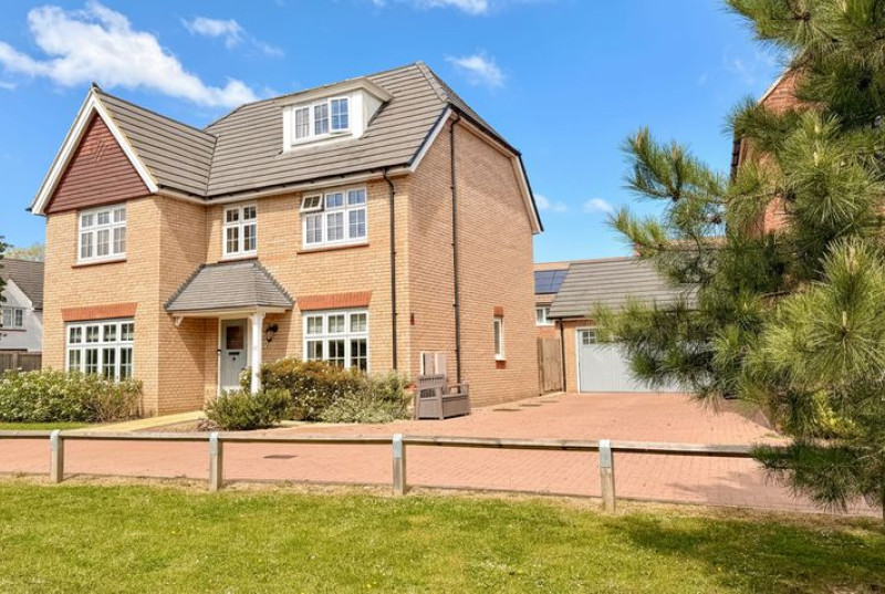 St. Edmunds Way, Hauxton, CB228