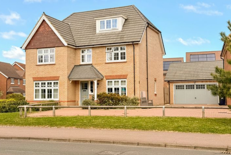 St. Edmunds Way, Hauxton, CB2210