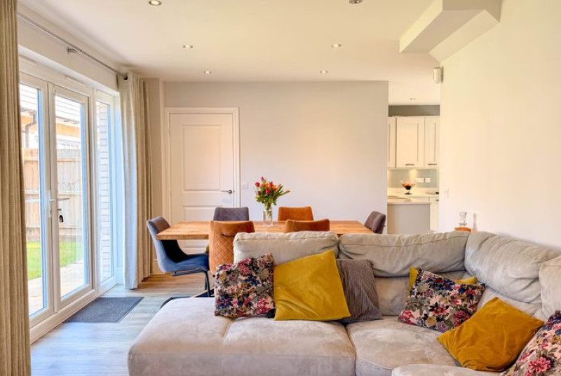 St. Edmunds Way, Hauxton, CB2229
