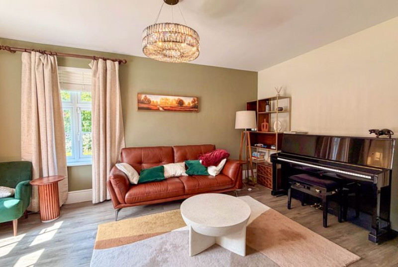 St. Edmunds Way, Hauxton, CB2231
