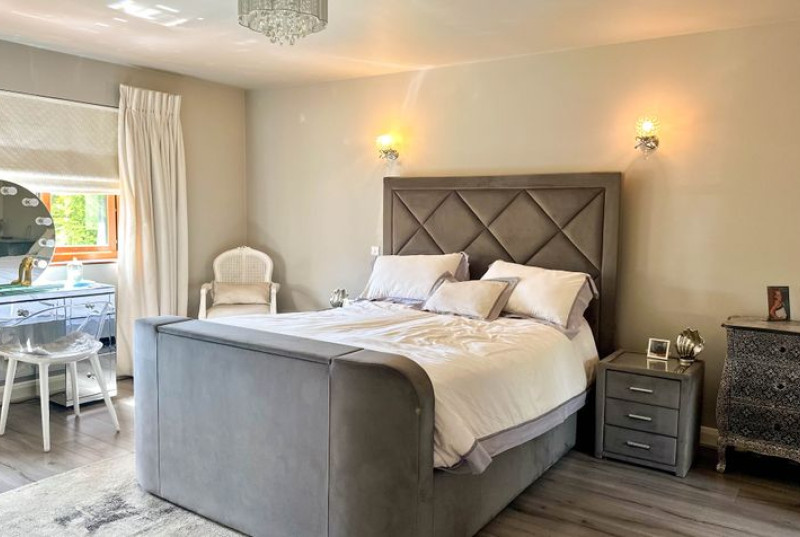 Longstaff Way, Hartford, PE2927