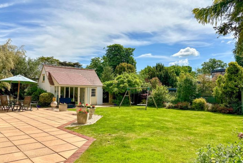 Longstaff Way, Hartford, PE2938