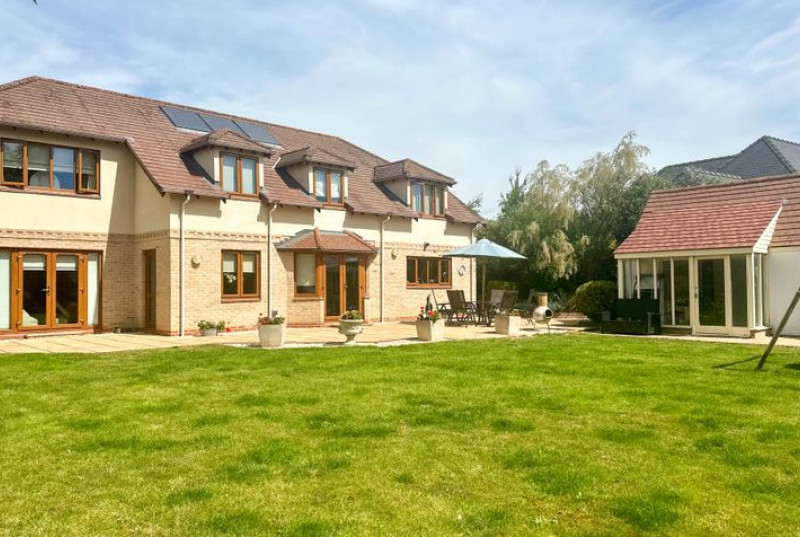 Longstaff Way, Hartford, PE2942