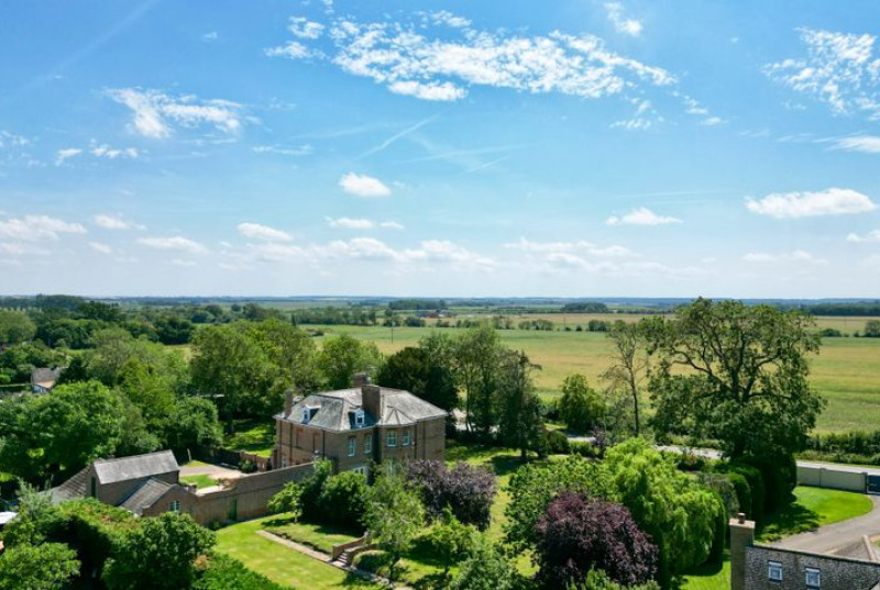 Station Road, Holme, PE7