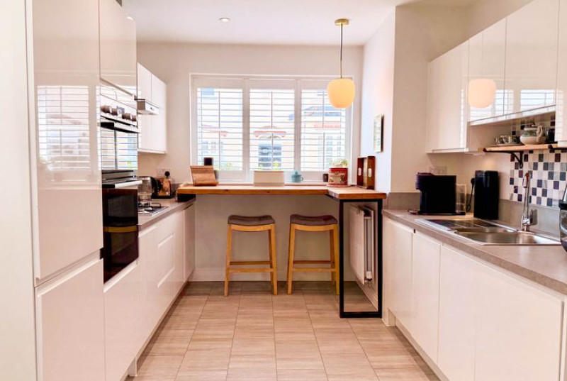 Helena Crescent, Fairfield, SG58