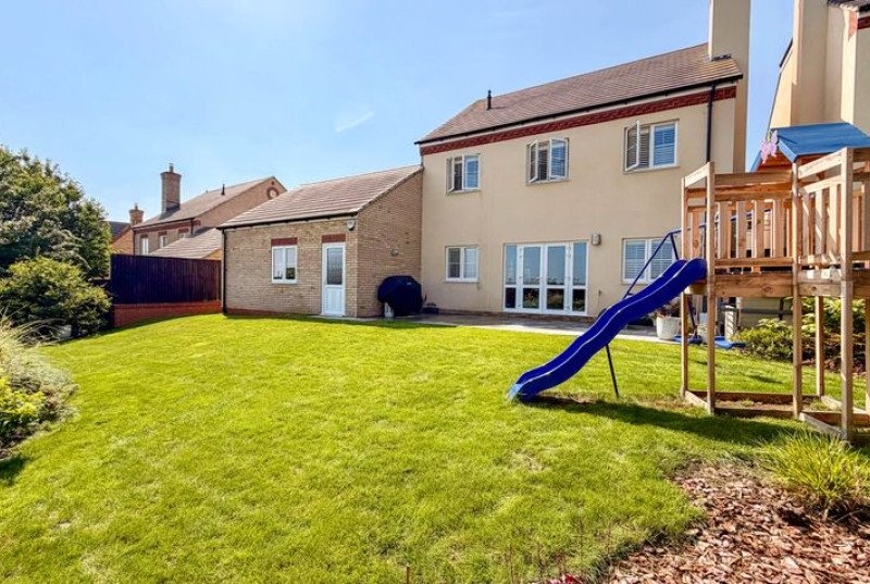 Helena Crescent, Fairfield, SG544