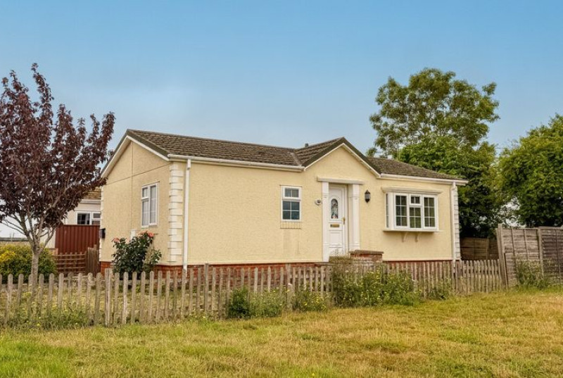 Appletree Close, Cottenham, CB2436