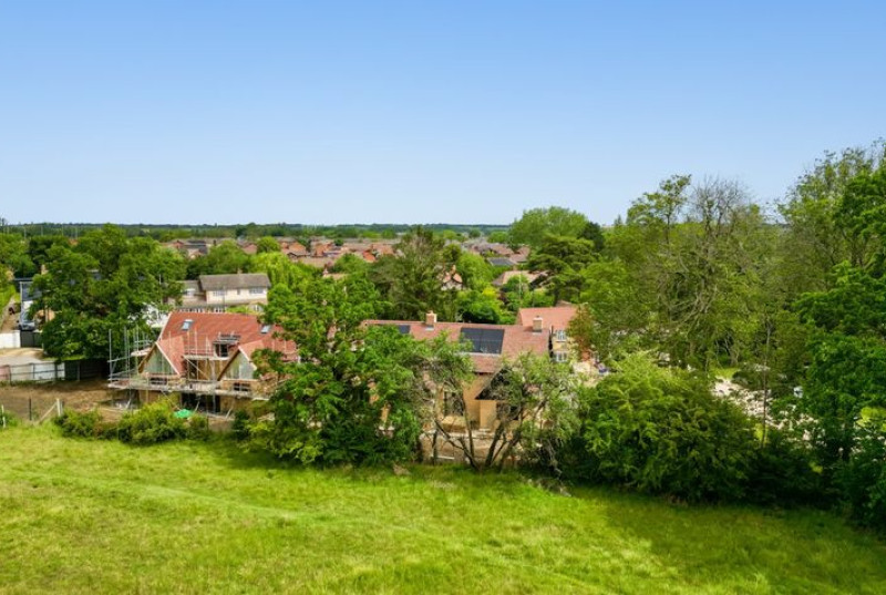 The How, Houghton Road, PE2720