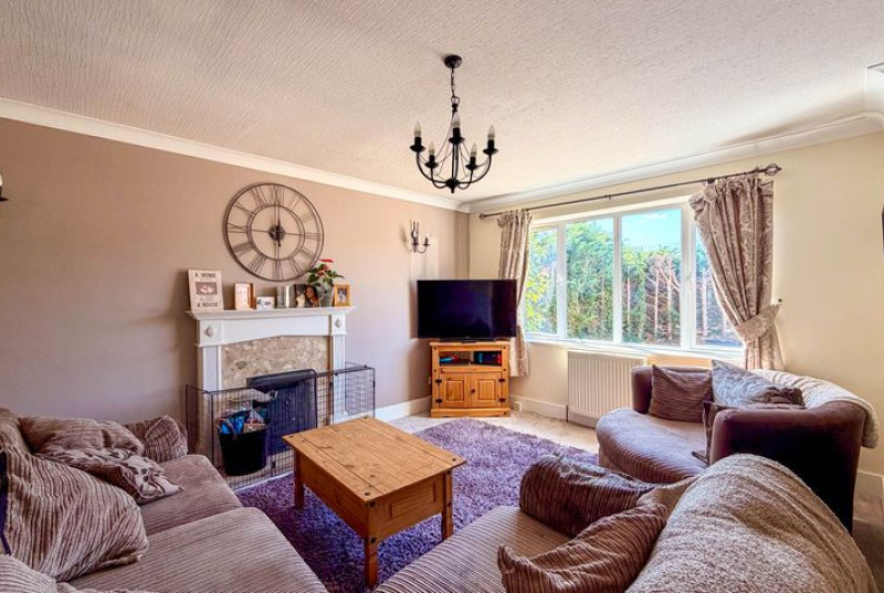 Ugg Mere Court Road, Ramsey, PE2614