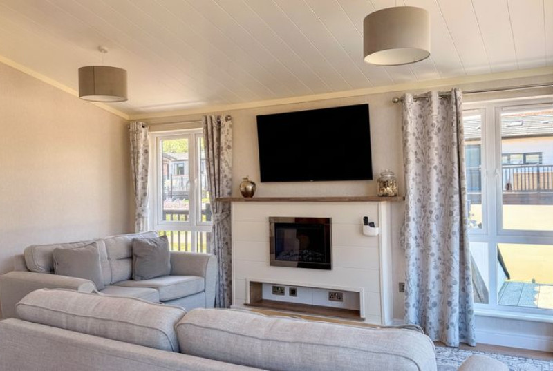 Cambridge Country Club, Toft Road, CB2310
