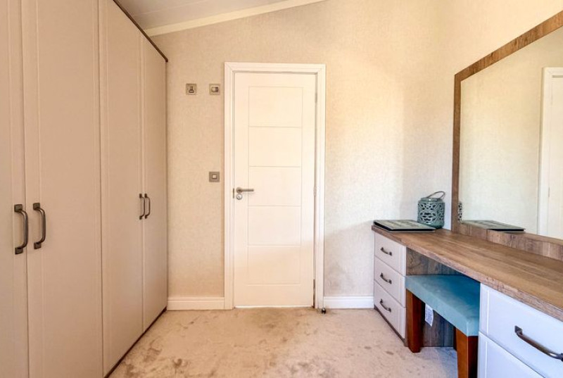 Cambridge Country Club, Toft Road, CB2318