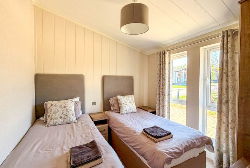 Cambridge Country Club, Toft Road, CB2323