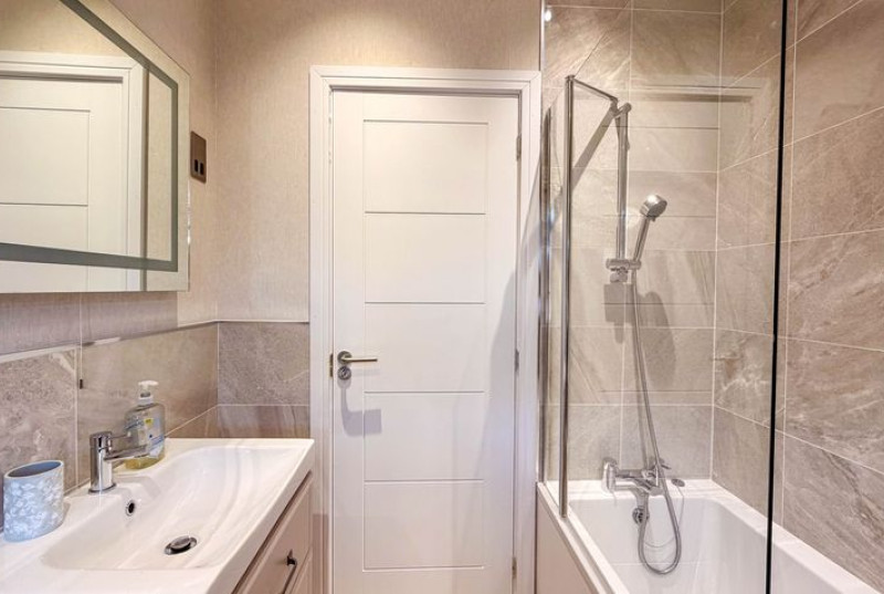 Cambridge Country Club, Toft Road, CB2324