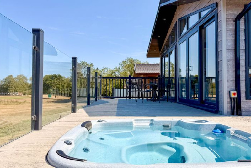 Cambridge Country Club, Toft Road, CB2311