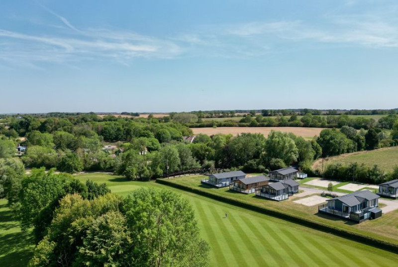 Cambridge Country Club, Toft Road, CB2317