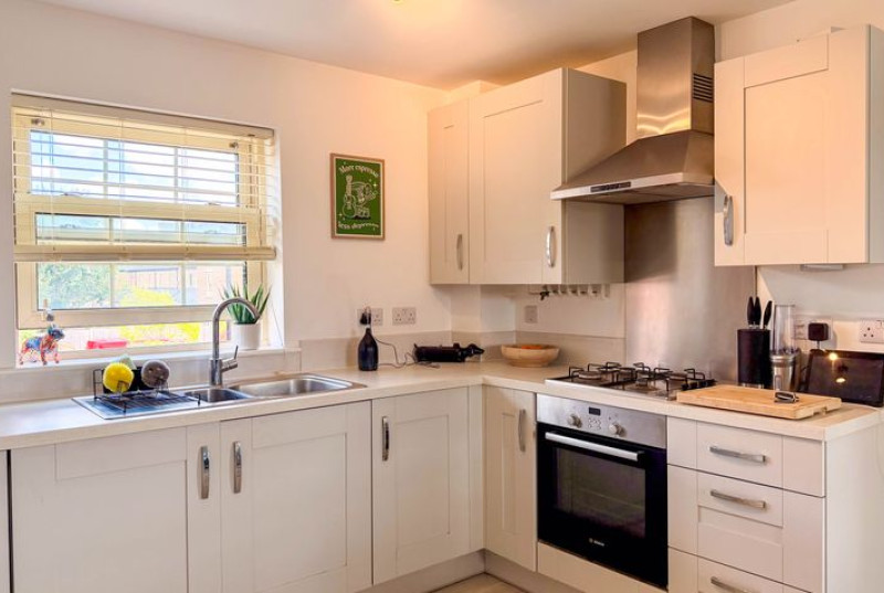 Central Avenue, Brampton, PE288