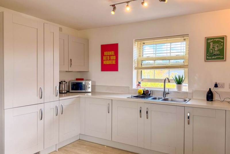 Central Avenue, Brampton, PE289