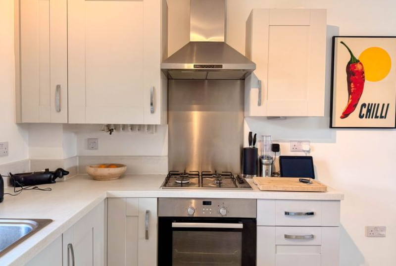 Central Avenue, Brampton, PE2810