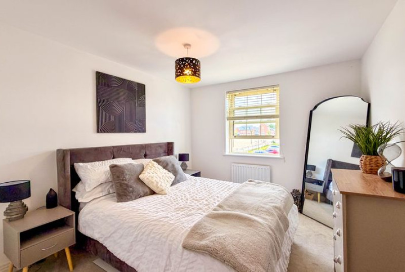 Central Avenue, Brampton, PE2816