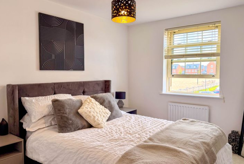 Central Avenue, Brampton, PE2818
