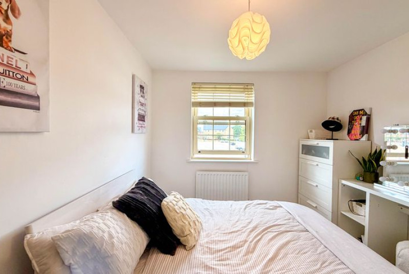 Central Avenue, Brampton, PE2821