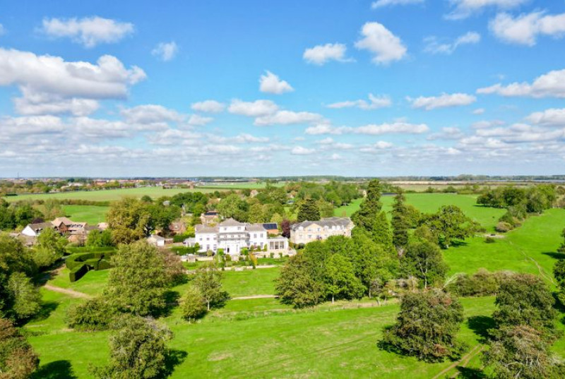 Chestnut Grove, Great Stukeley, PE285