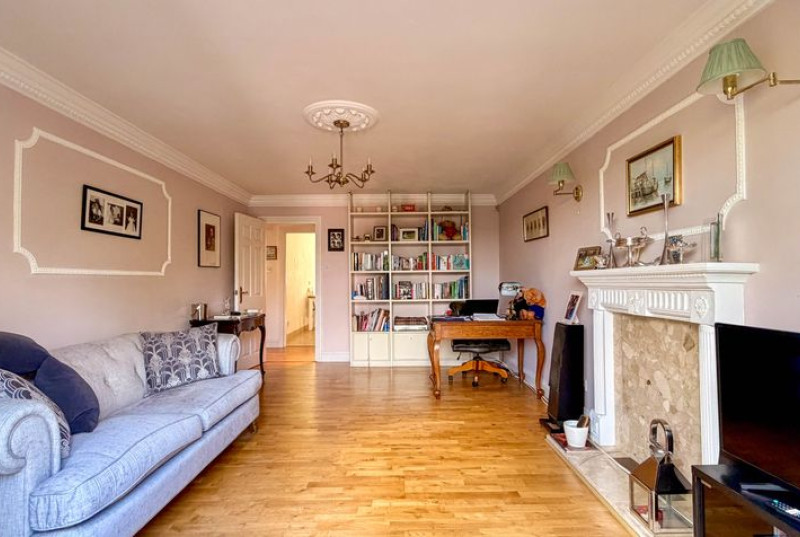 Chestnut Grove, Great Stukeley, PE2811
