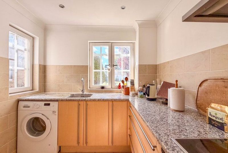 Chestnut Grove, Great Stukeley, PE2817