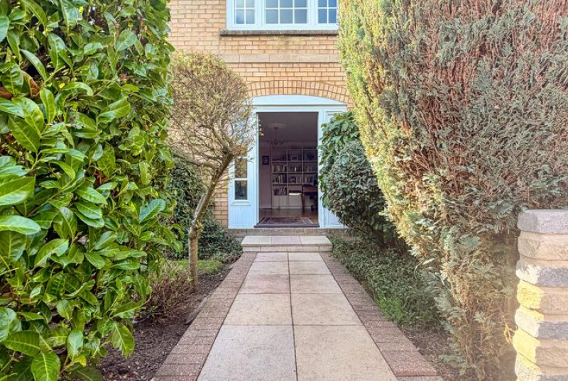 Chestnut Grove, Great Stukeley, PE2835