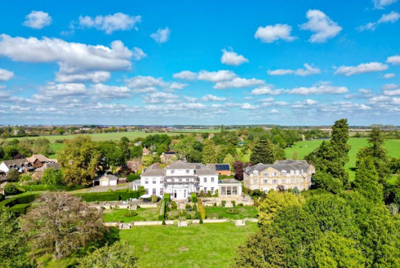 Chestnut Grove, Great Stukeley, PE2845