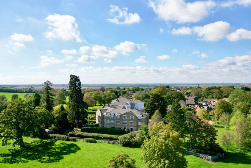Chestnut Grove, Great Stukeley, PE2858