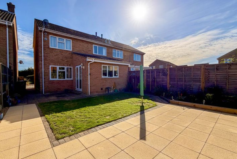 Greenfields, Earith, PE2833