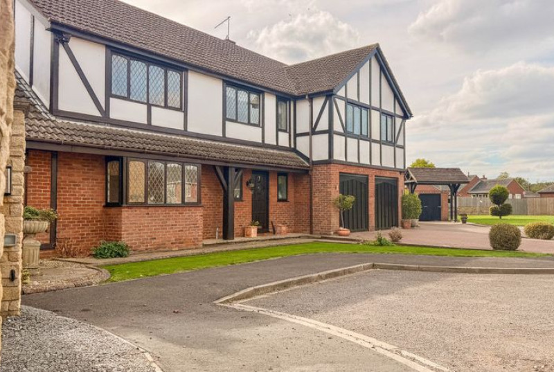 Irving Burgess Close, Whittlesey, PE75