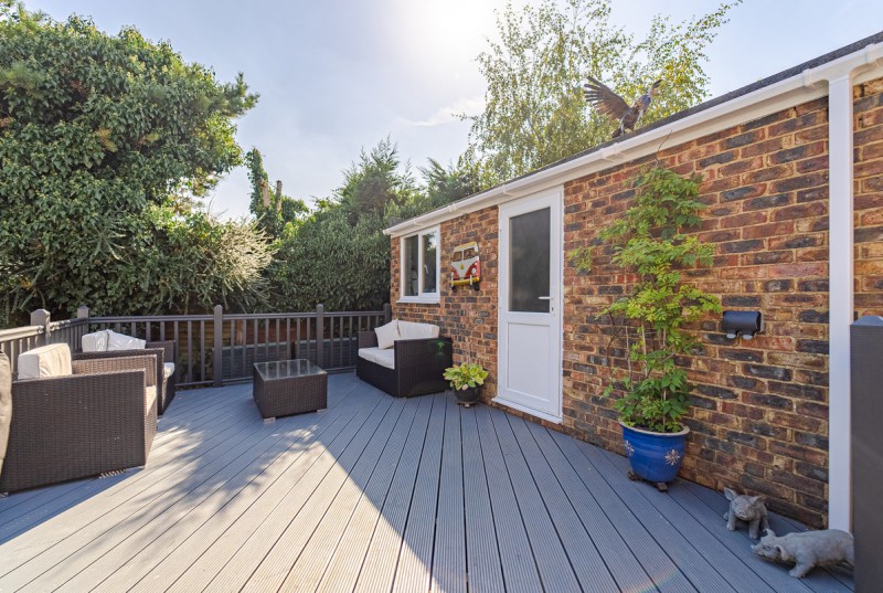 Hillside Close, Ellington24