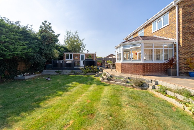 Hillside Close, Ellington27