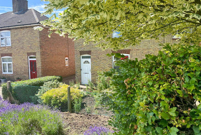 Ramsey Road, Pondersbridge