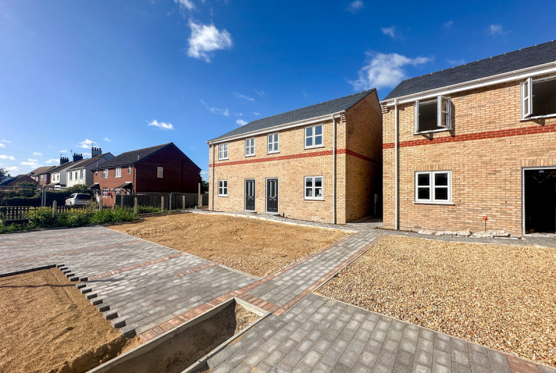 Oilmills Road, Ramsey Mereside