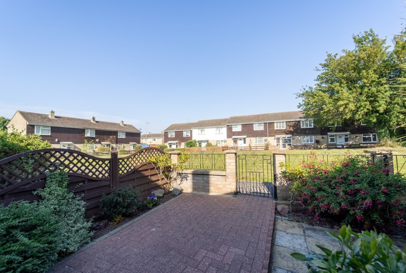 Spring Close, Huntingdon18