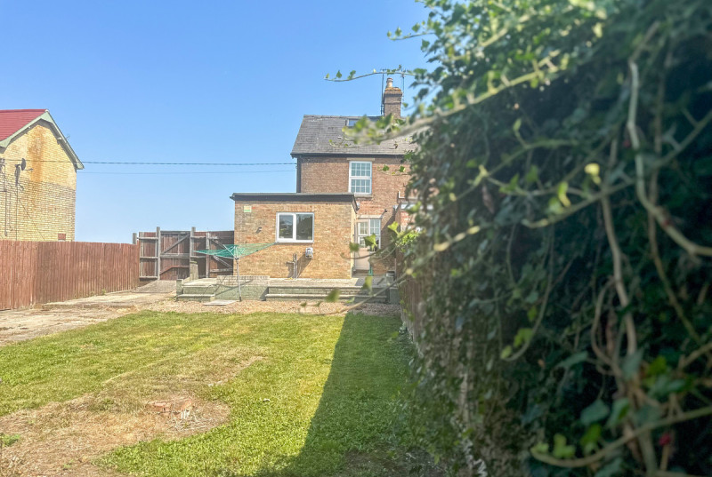 Windfarm View Cottage, Herne Road, Ramsey St Marys38