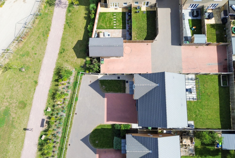 Broadstone Drive, Hampton Water8