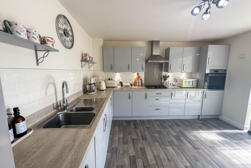 Broadstone Drive, Hampton Water16