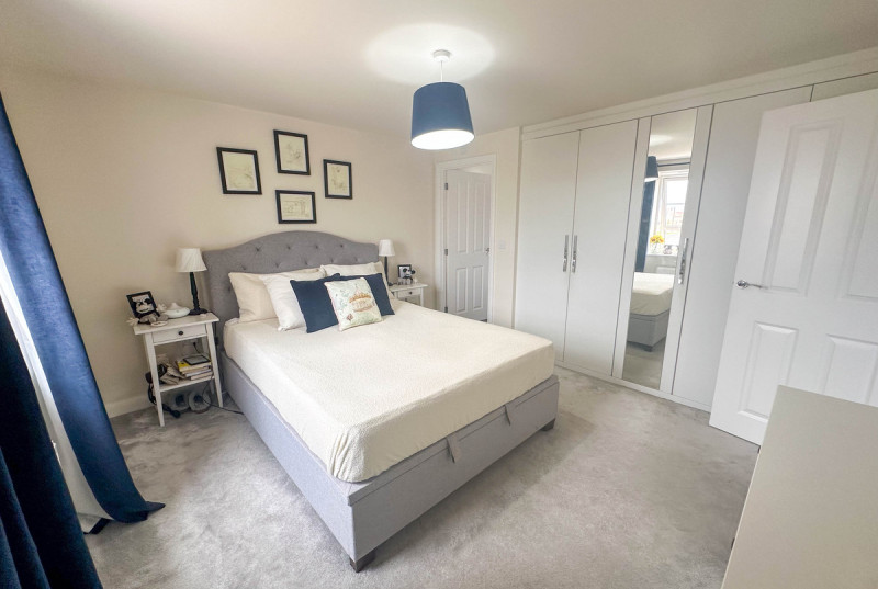 Broadstone Drive, Hampton Water21