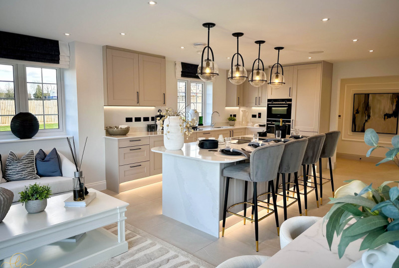 Hayfield Lodge, New Road, Over1