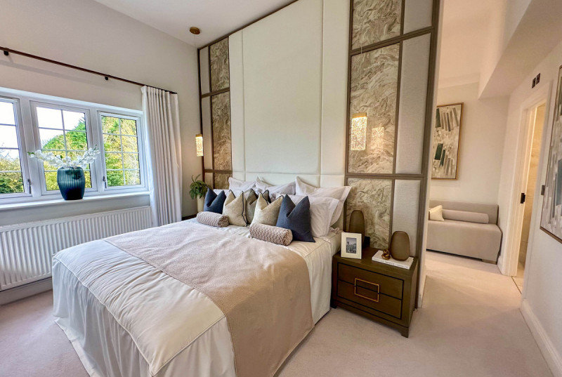Hayfield Lodge, New Road, Over27