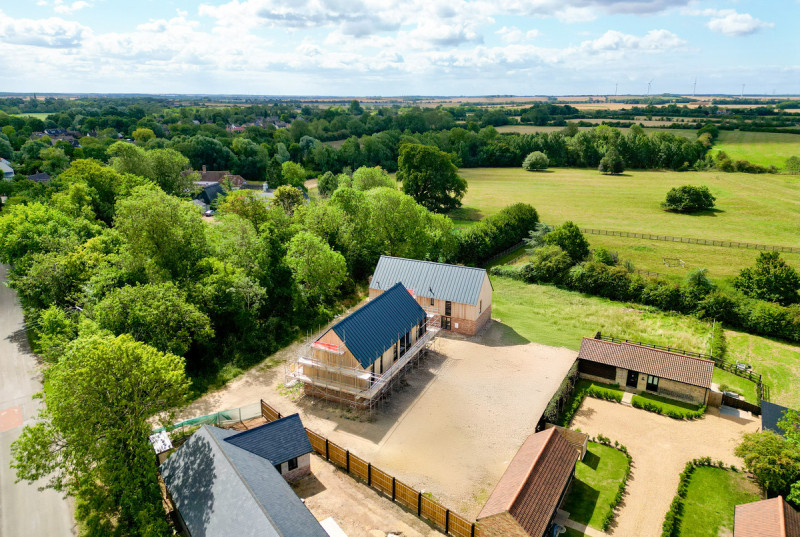 Thorns Farm Barn, Hamerton Road, Alconbury Weston25